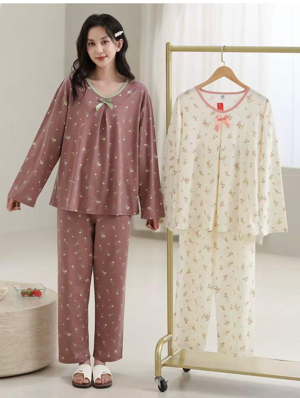 Mauve and cream small floral print women's long sleeve night suit wholesale